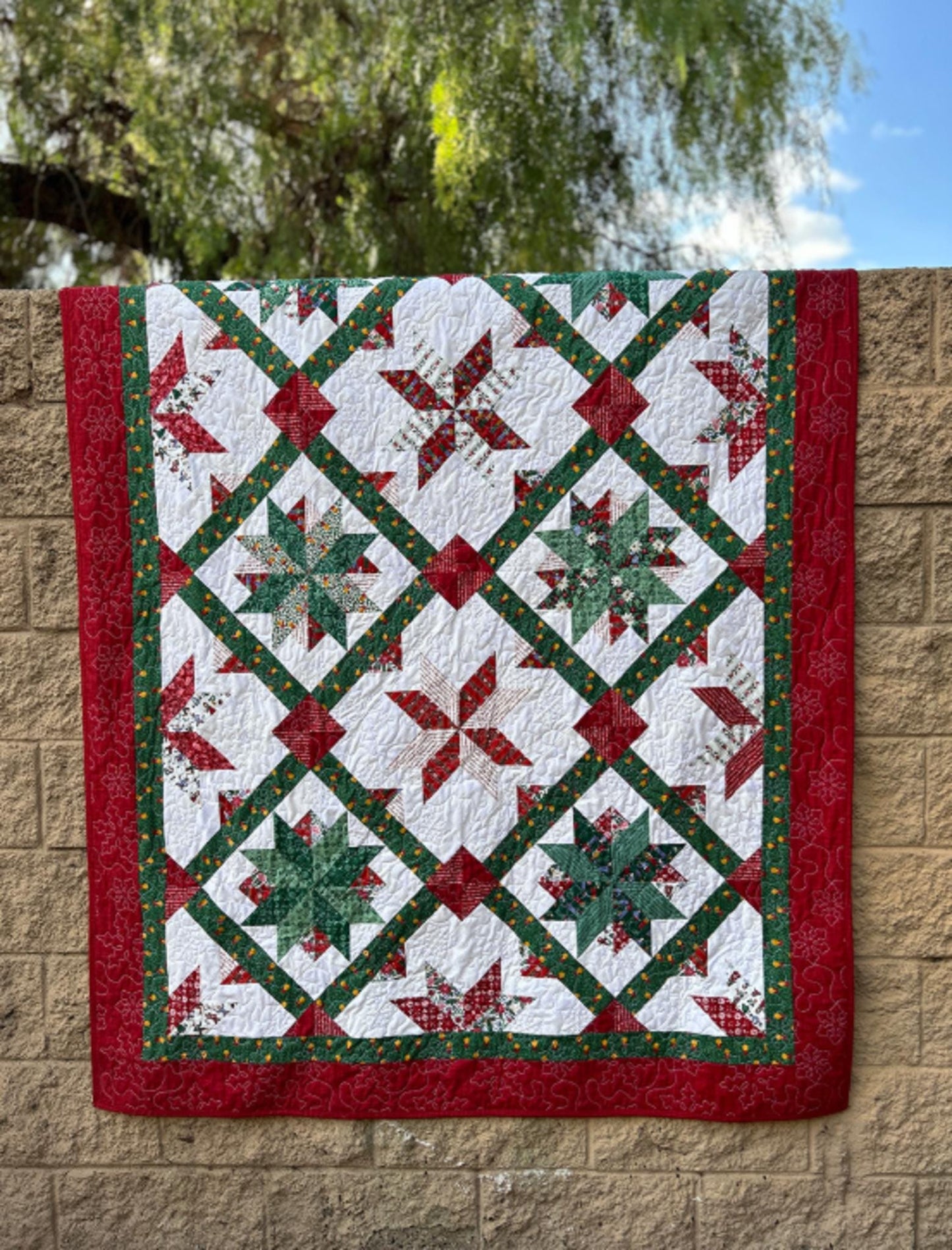 Gift Quilt Pattern by Daniela Stout for Cozy Quilt Designs - includes 5 sizes